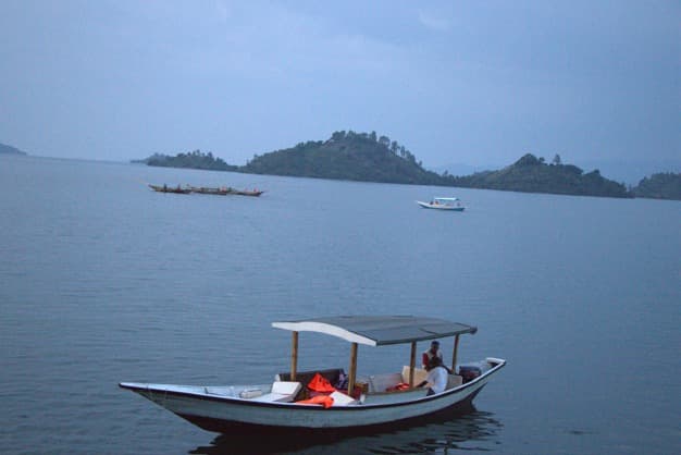 2-Day Lake Kivu Tour Experience